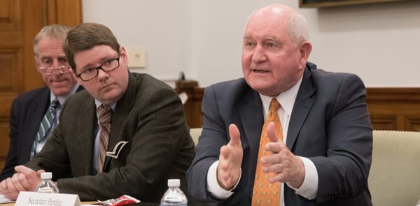 Agriculture Secretary Sonny Perdue and Commerce Secretary Wilbur Ross Discuss Broadband at Senate Hearing