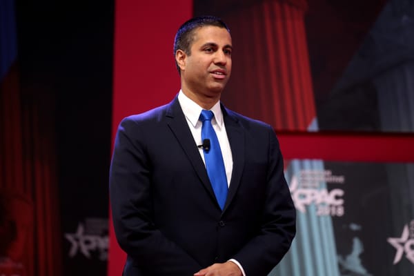 FCC Chairman Ajit Pai Aims to Further Deploy 2.5 GHz Band of Spectrum for 5G Wireless Networks