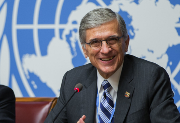 Former FCC Chairman Tom Wheeler Calls for a Digital Platform Agency, Infrastructure Acquisition, Distance Learning in Champaign