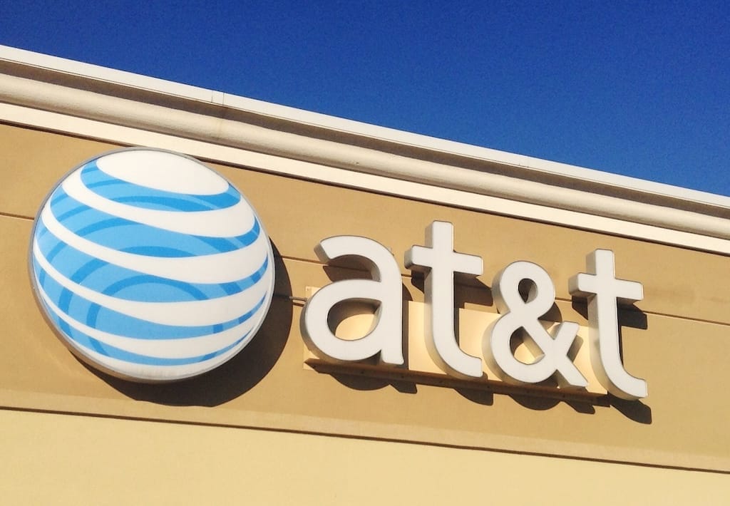 CWA Leadership Authorizes Strike at AT&T West