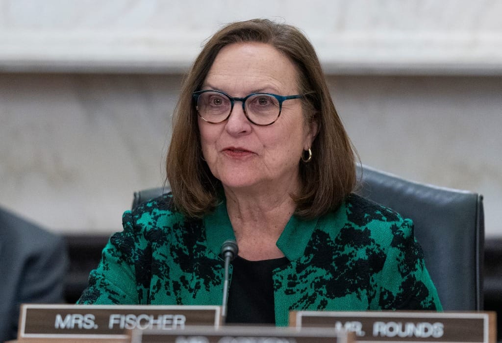 Lawmakers Open Comment Portal on Future of Universal Service Fund