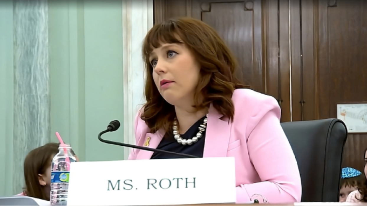 Arielle Roth's First Headache− Call It the Musk Migraine