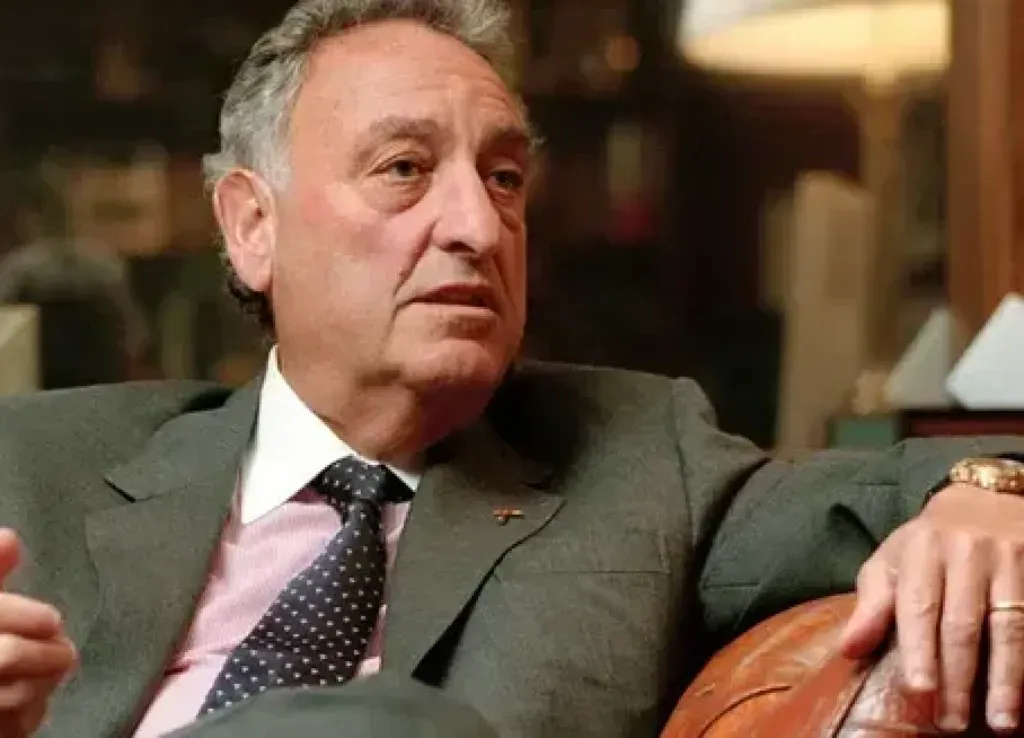 Nexstar, Gray Media Try Glass-Steagall Repeal Strategy to Gain FCC Merger Approvals