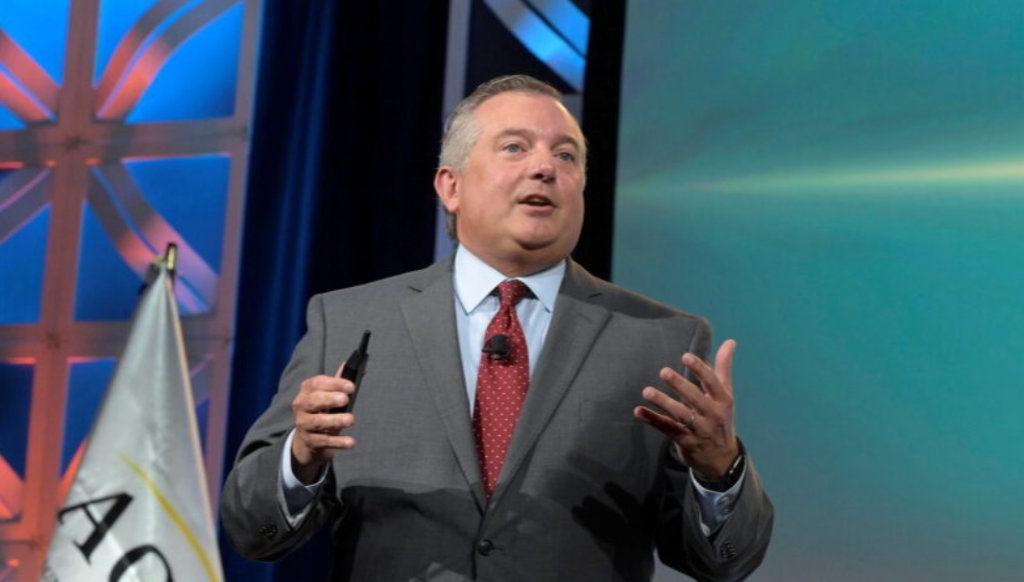 Chamber Sues to Block $100,000 H-1B Visa Fee