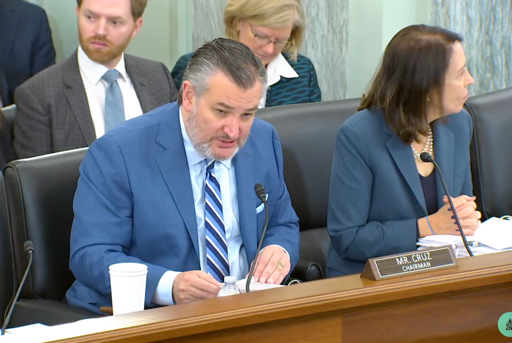 Senate Commerce Moves to Boost Foreign Investment in High-Tech Sectors