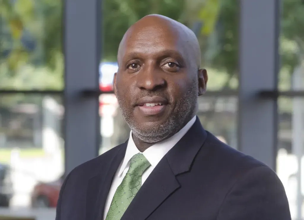 Cities Oppose FCC Inquiry into Speeding Wireline Permitting