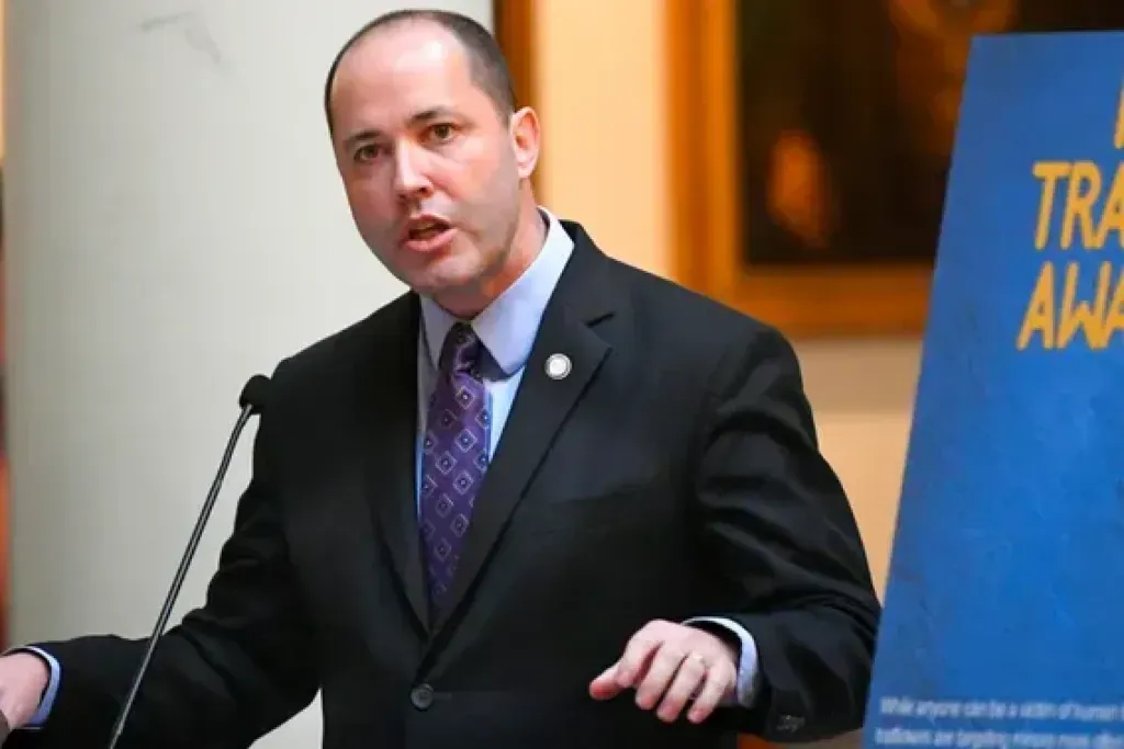 Do Red State AGs Want Power to Shoot Down Drones Dropping Mobile Phones into Prisons?