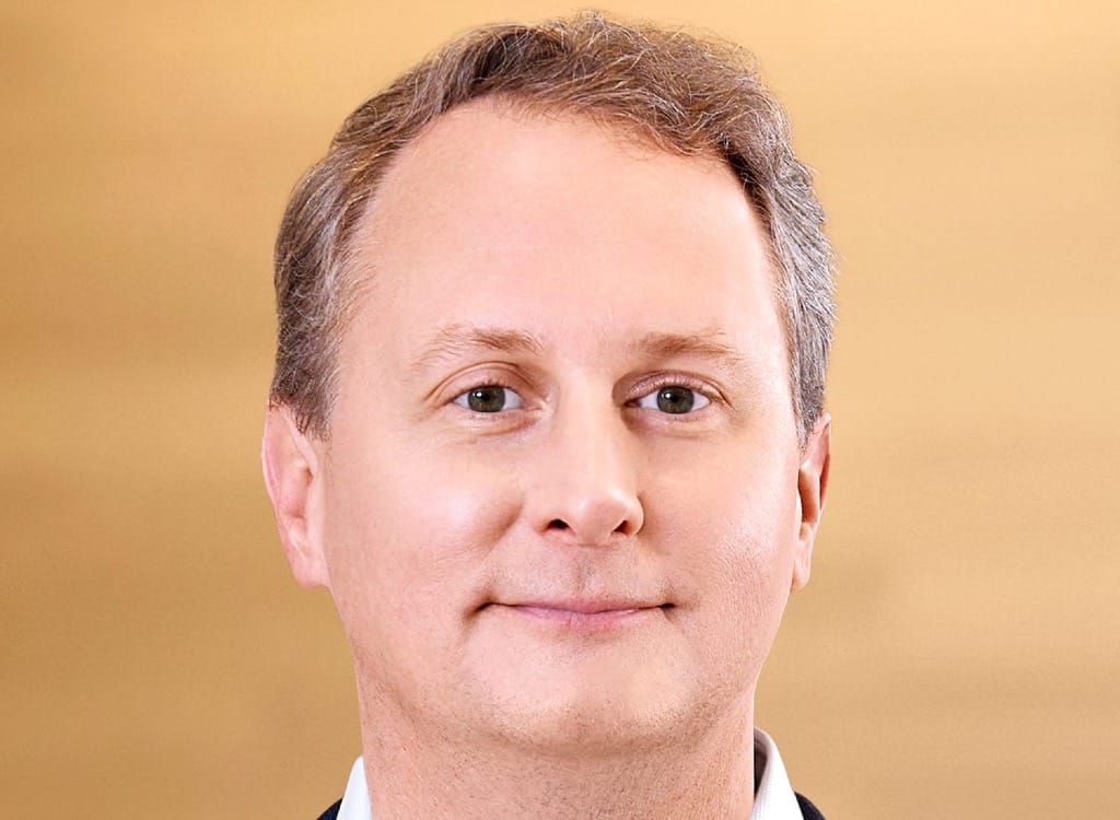 Charter, Comcast Focused on Customer Service, Savings to Win Customers Back