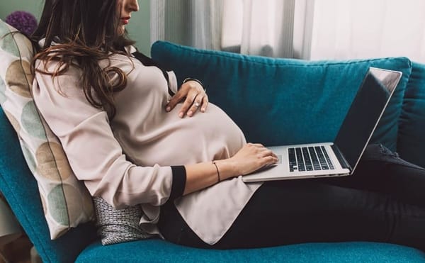 FCC: Broadband Gaps Worsen Maternal Care Across U.S.