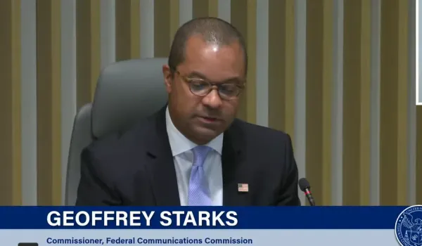 With FCC's Starks Moving On, Carr Just Days Away from 2-1 GOP Majority