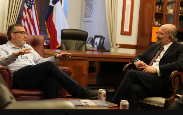 Sen. Cruz Heaps Praise on Lutnick's BEAD Program Overhaul