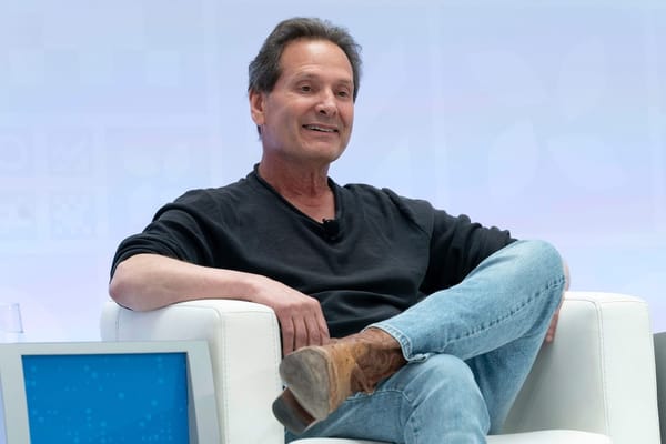 Verizon Names Former PayPal Head Dan Schulman CEO