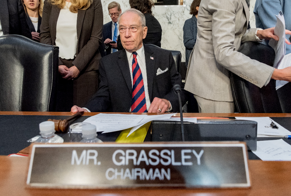 Senate Republicans Target Big Three Carriers After FBI Obtains Lawmakers’ Phone Data