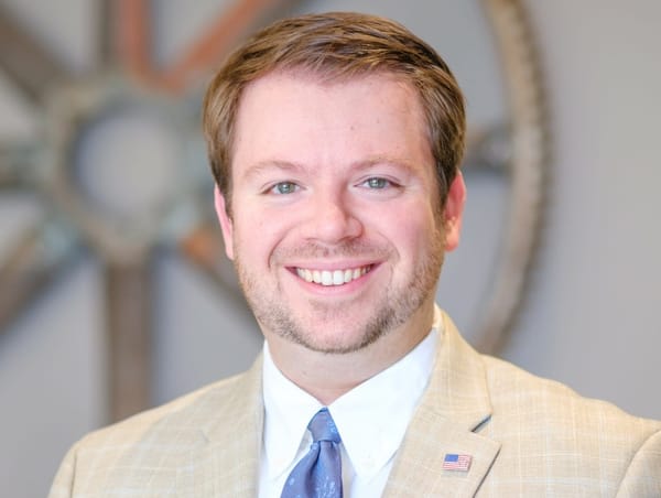 State, Local Chambers Push FCC to Approve $34.5B Charter-Cox Merger