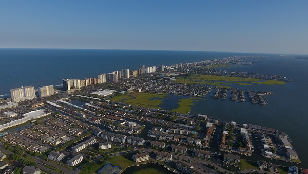 Maryland City Pushes Back on Amazon’s Transatlantic Ireland Cable Station Proposal Amid Data Center Fears