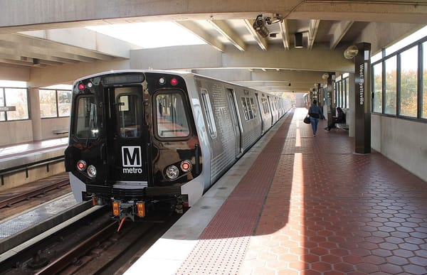 Metro Finally Extends Wireless Coverage to a Portion of Washington Underground