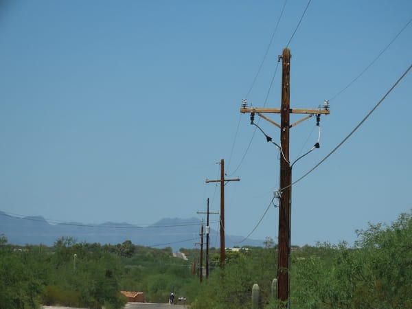 FCC to Vote on Pole Attachments at December Meeting